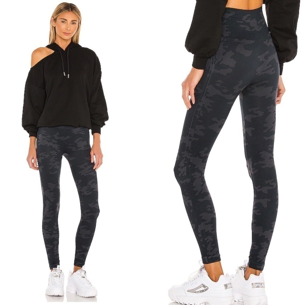 Spanx Look at Me Now Camo Leggings S